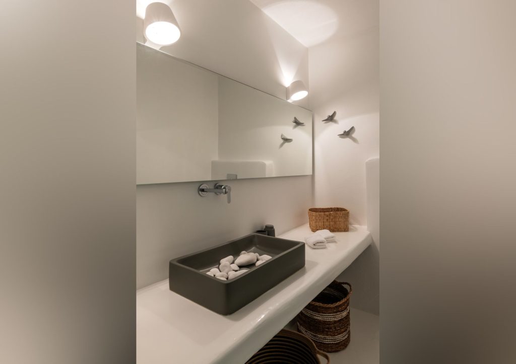 12 guest Bedroom Bathroom