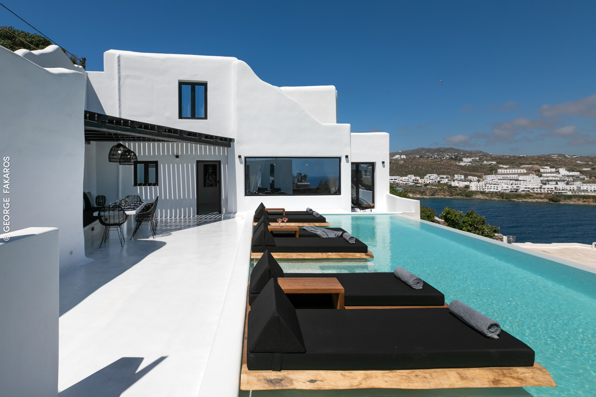 black villa I psarou13