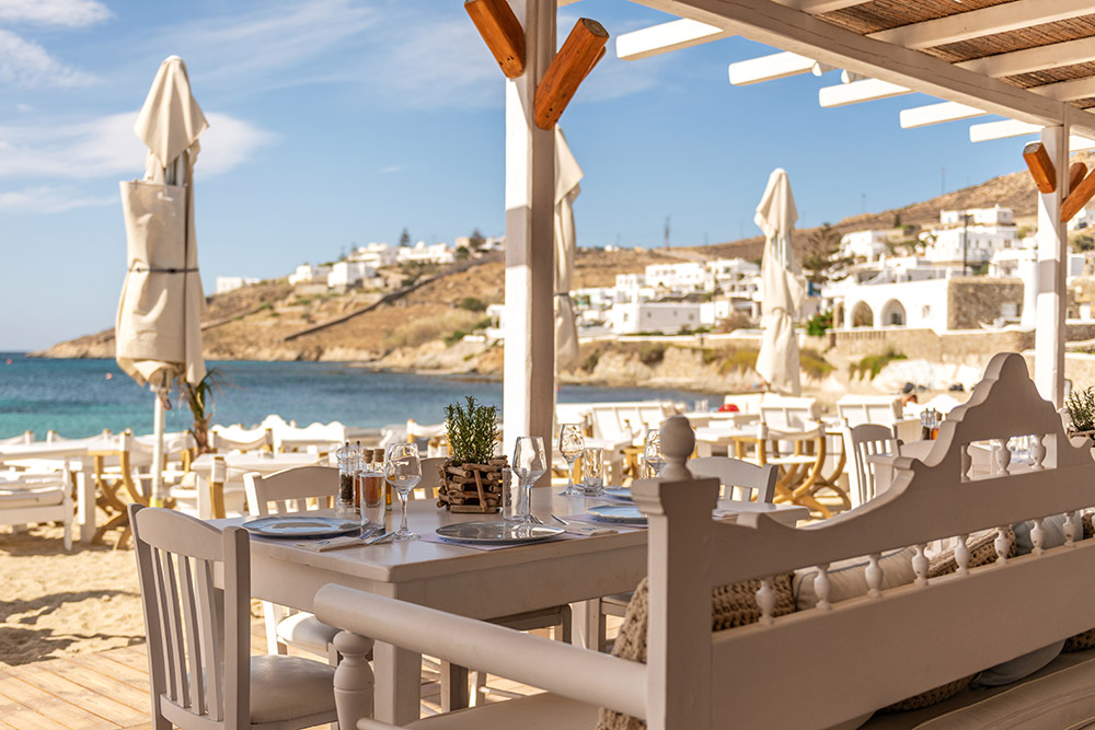 Aperanto Galazio Cuisine & Bar by the sea 